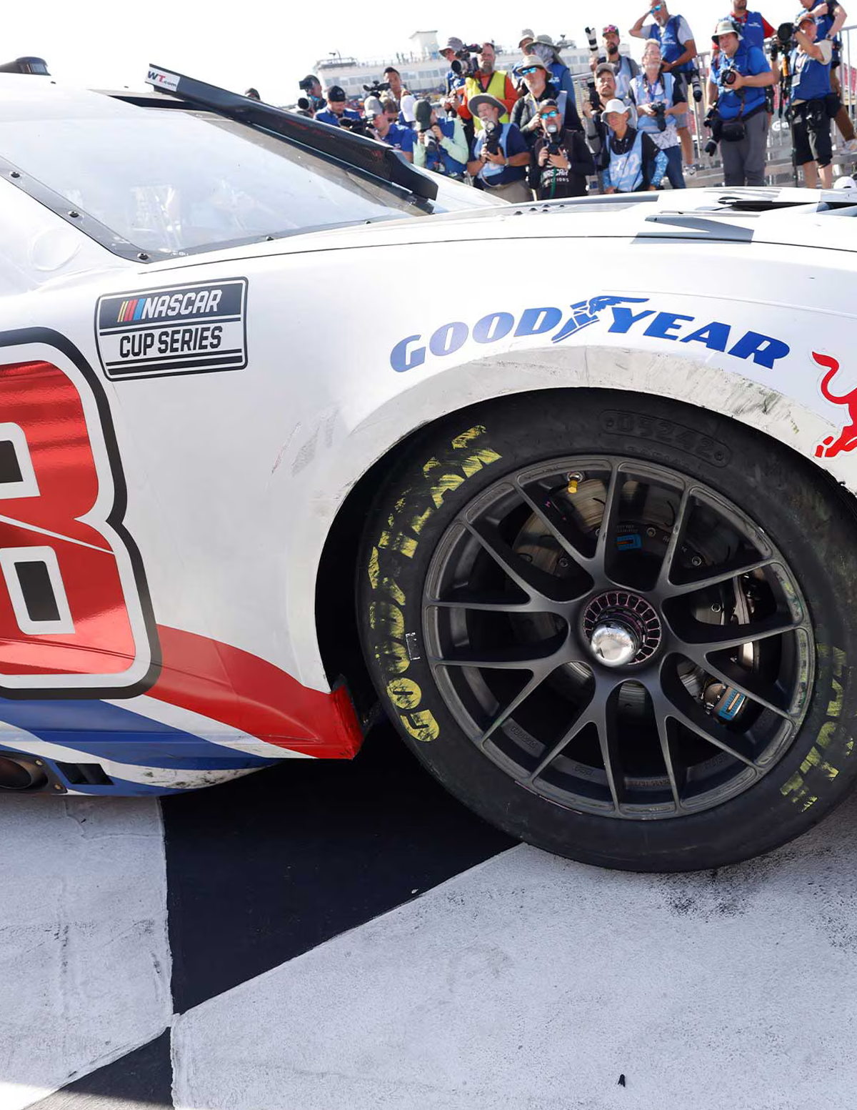 *Autographed* Shane van Gisbergen #88 2025 Watkins Glen Raced WIN 1:24 Diecast *PREORDER*