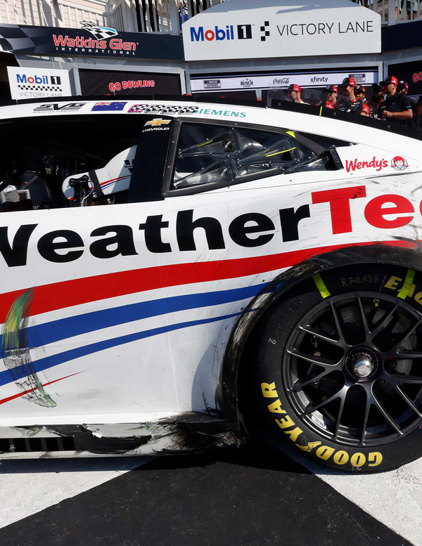 *Autographed* Shane van Gisbergen #88 2025 Watkins Glen Raced WIN 1:24 Diecast *PREORDER*
